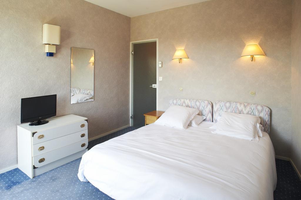 Hotel Les Ondines Les Hauts-d'Anjou Zimmer foto